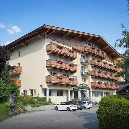 Almhof Lackner Hotel