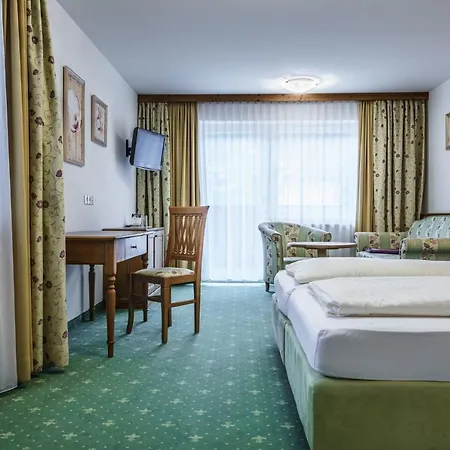 Hotel Almhof Lackner 3*