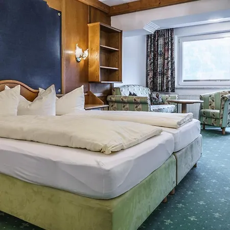 Hotel Almhof Lackner Ried im Zillertal