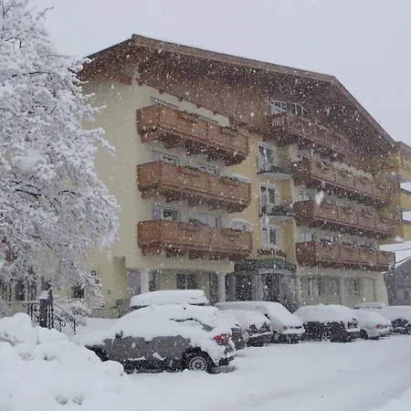 Hotel Almhof Lackner Ried im Zillertal