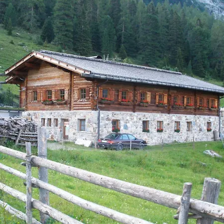 Hotel Almhof Lackner