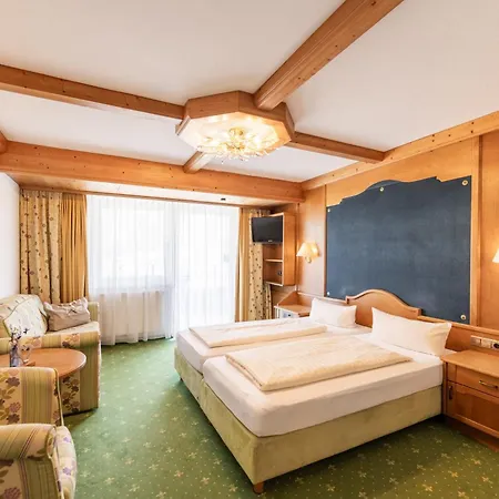 Hotel Almhof Lackner
