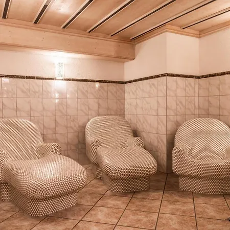 Almhof Lackner Hotel