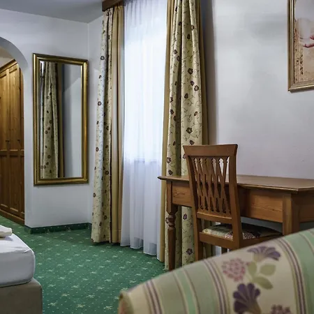 Hotel Almhof Lackner 3*