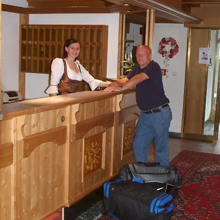 Hotel Almhof Lackner
