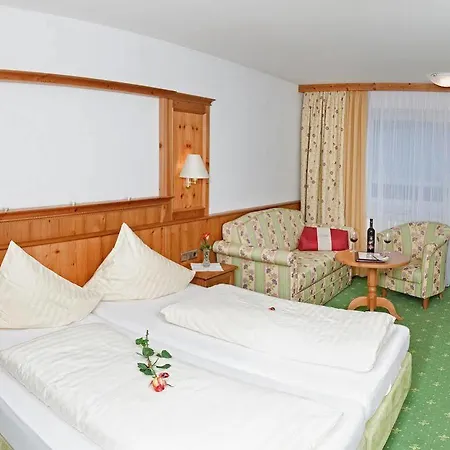 Almhof Lackner Hotel 3*