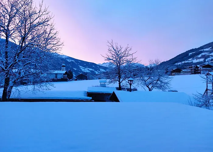 Hotel Almhof Lackner Ried im Zillertal