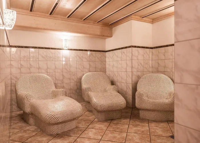 Almhof Lackner Hotel