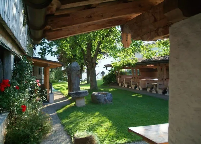 Almhof Lackner 3* Ried im Zillertal