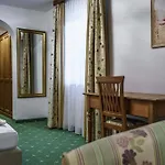Hotel Almhof Lackner 3*